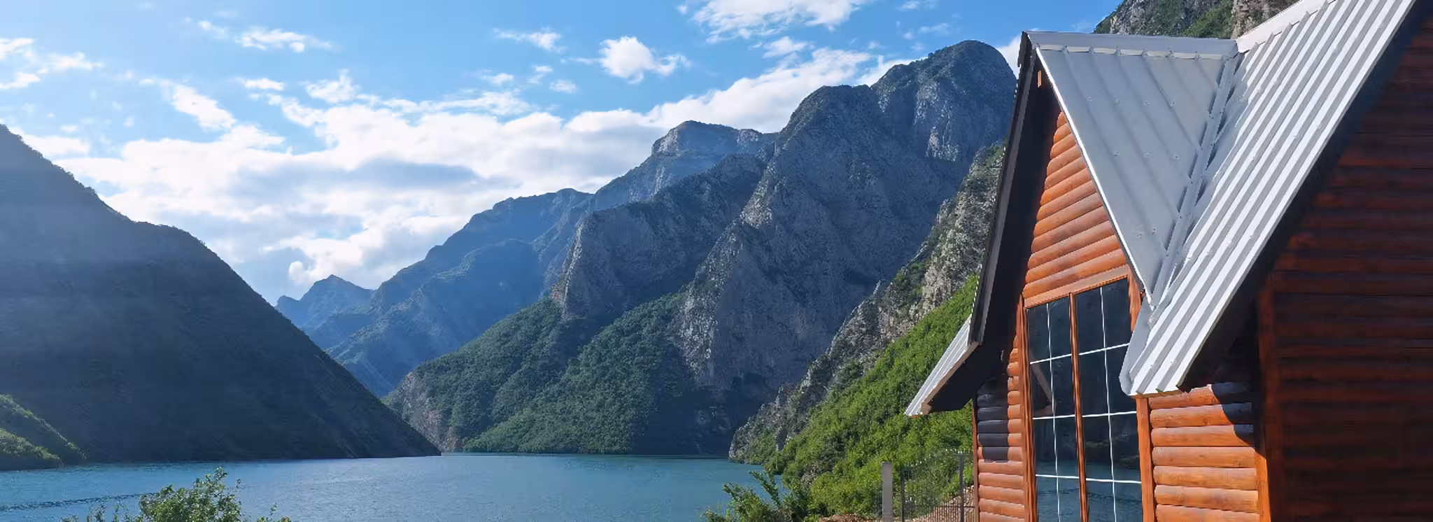 5 Stinet Villas Komani Lake Guesthouse Albania